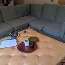 Article Green Sectional 