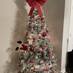 Christmas Tree+Decor