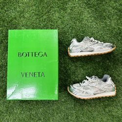 Bottega Venta Size- US 8.5 Women’s