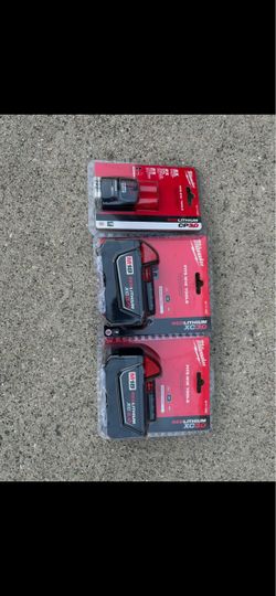 Milwaukee M18 RedLithium Battery Pack Bundle
