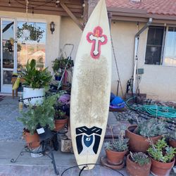 SURF board. 6 Ft With Leash 