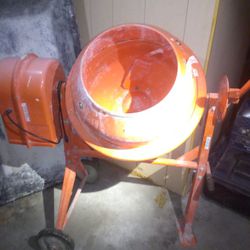 CENTRAL MACHINERY Cement Mixer