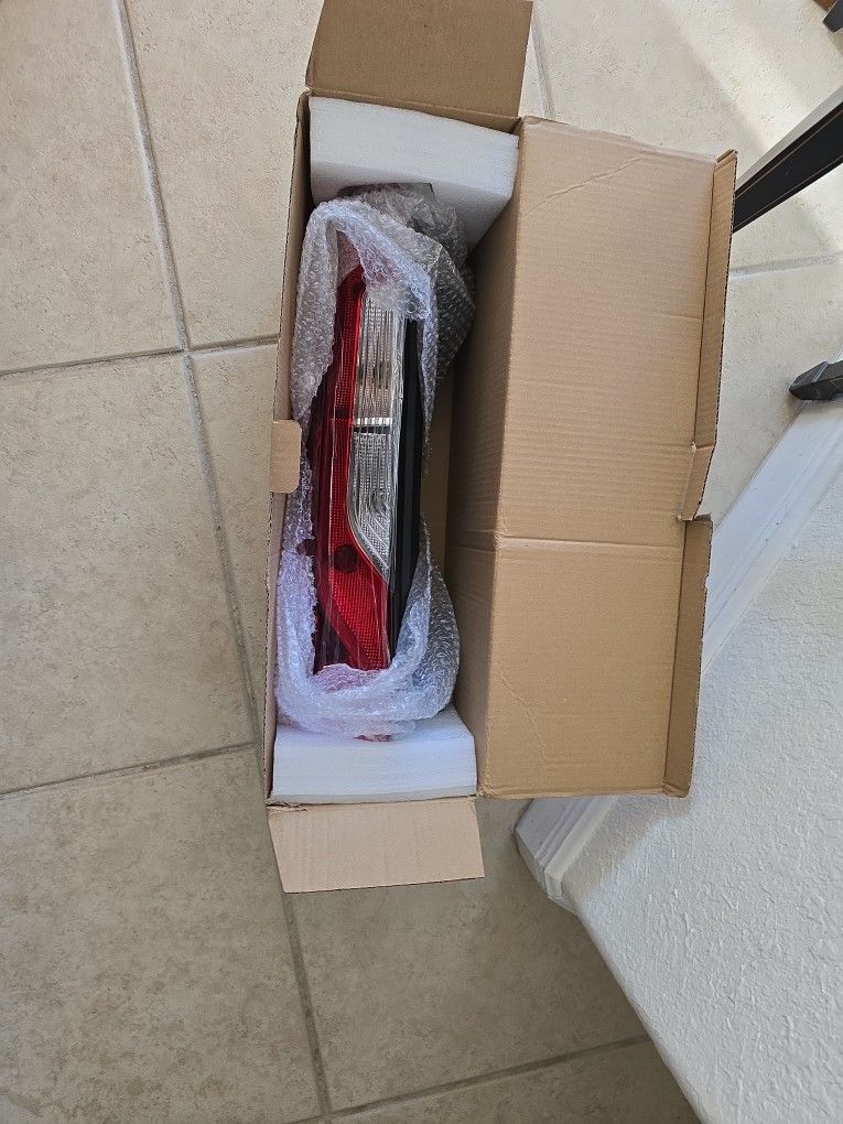 Sprinter mercedes taillight, Brand new in the box 2019-2025