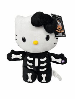 Hello Kitty Halloween Greeter Mummy