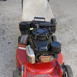 Toro Not The One  In The Picture Commercial Lawn Mower With Clutch On Blade With  Catcher All Wheels And Adjusters Are Tight Rear End Works Good