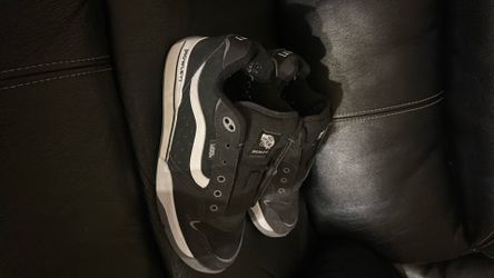 Vans rowly xlt size 8