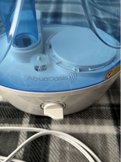 AquaOasis Cool Mist Humidifier
