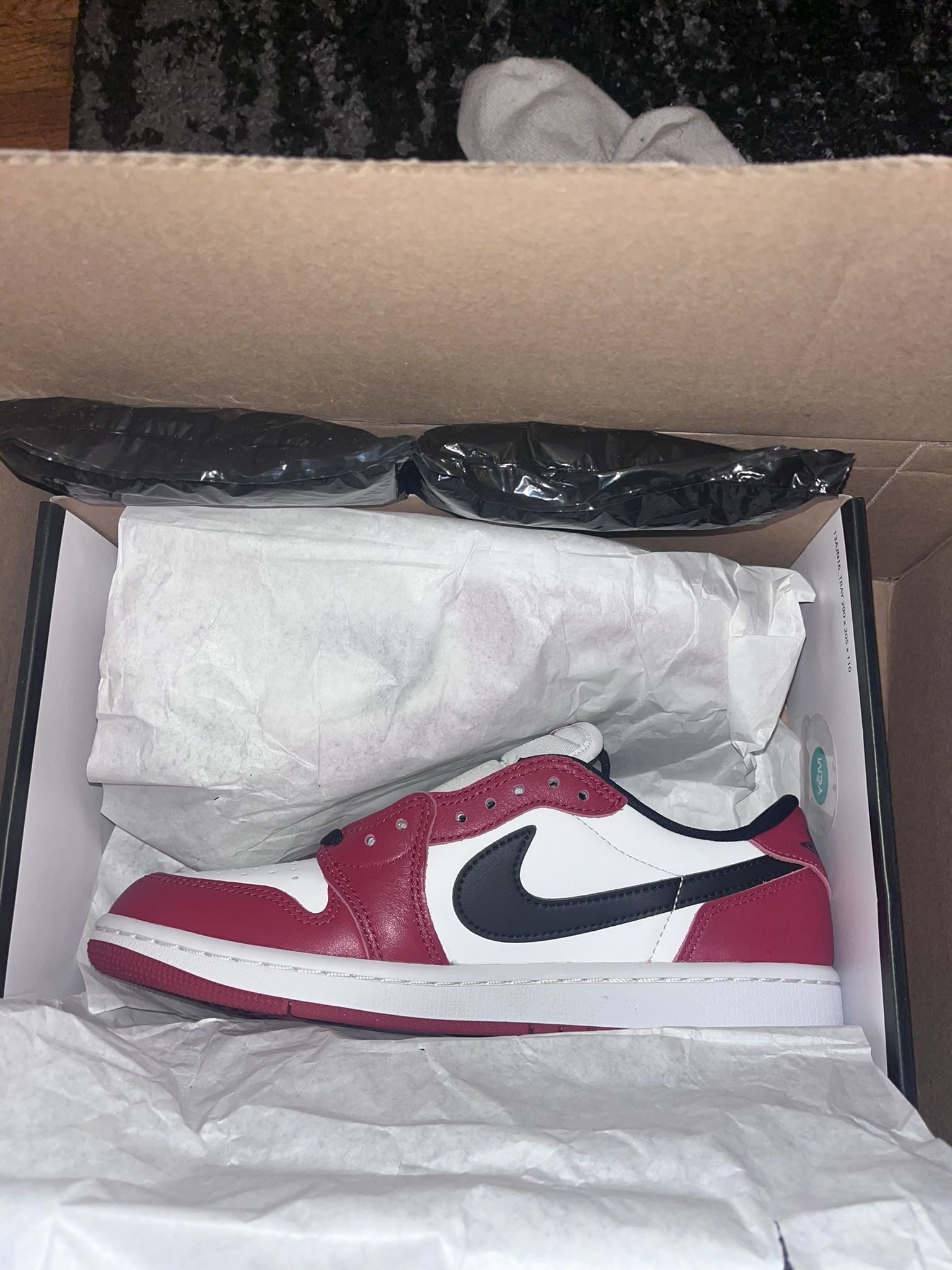 Jordan 1 Retro Low OG Chicago Sz 8