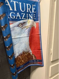Double view Nature Magazine Eagle Print Towel
