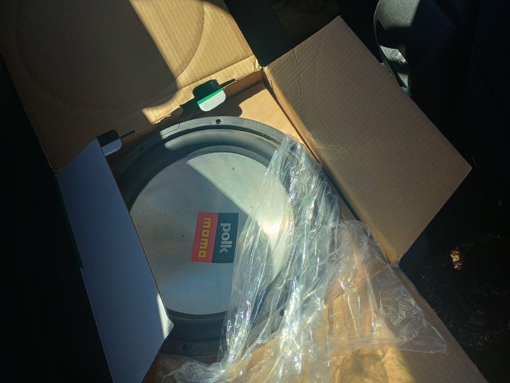 4 Polk Momo Speakers