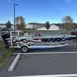 *LIKE NEW* BASS BOAT