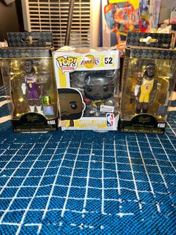 LeBron James Funko Pop & Gold Figure Bundle