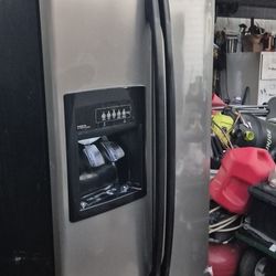 Whirlpool Side By Side Refrigerator 