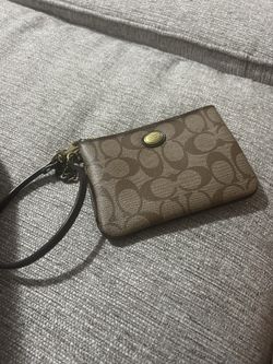 Coach Signature Canvas Wristlet Brown Gold Logo – Authentic – GUC