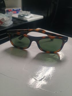 Rayban Sunglasses 🕶️