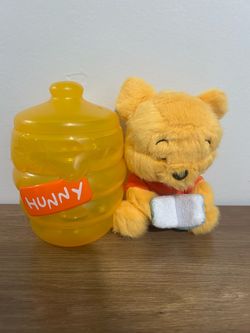Winnie the Pooh hunny hug brand new