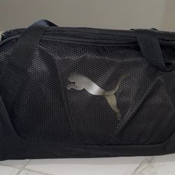 Puma Duffle Bag Large for Gym athletic style white/black colored adjustable