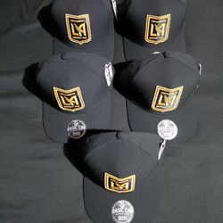 Caps