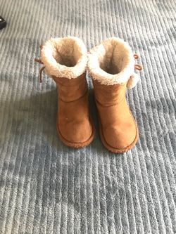 Girls boots size 7