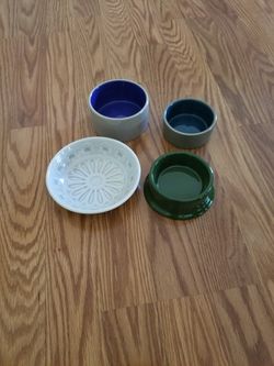 Critter food bowls