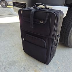 American Tourister 30" Large Rolling Suitcase Black Expandable Checked Luggage