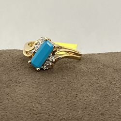 Elegant 10K Yellow Gold Turquoise Ring with Diamond Accents