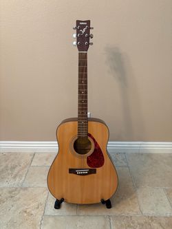 Yamaha guitar