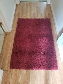 Medium size rug clean dont need it great condition