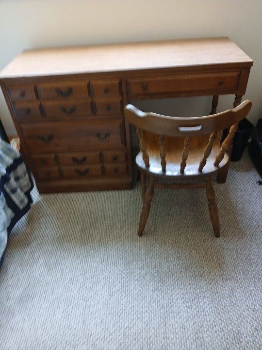 Hardwood Office Desk& Chair