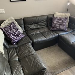 Chateau d’Ax 5 Piece Sectional Sofa Mason Black-Dyed Leather 