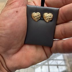 10kt Nudget Heart Earing Yellow Gold 