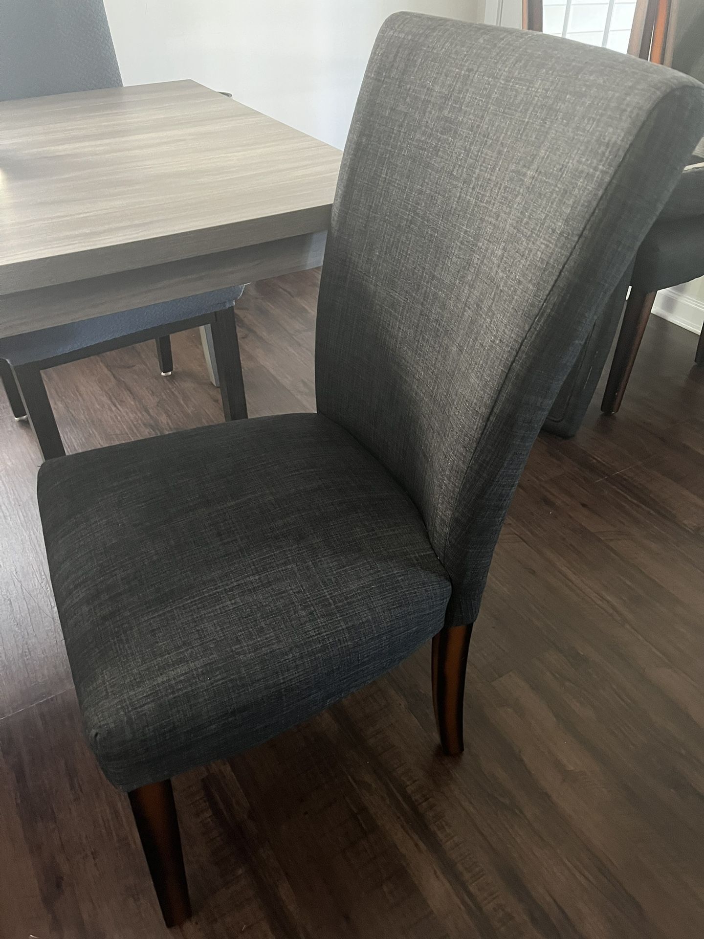 4 Chairs