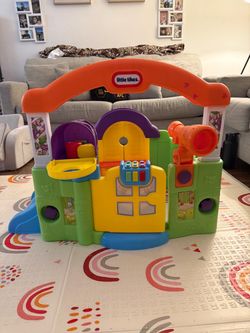 Little tikes play garden