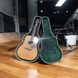 Yamaha Acoustic Guitar + Road Runner Case + New Strings + Tuner & Strap