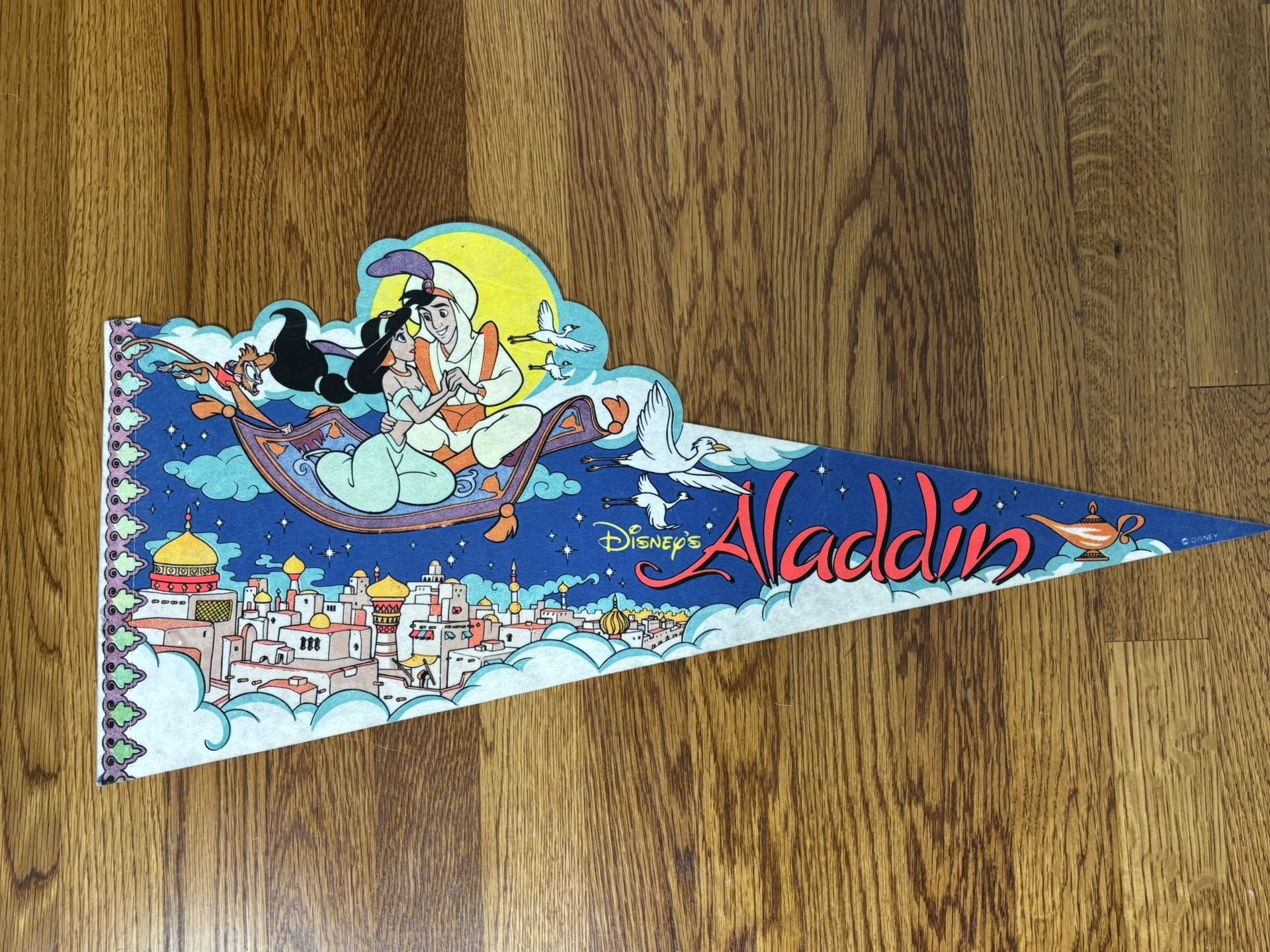 Vintage 1990’s Disney’s Aladdin 26” Pennant Banner Flag Aladdin Jasmine Rare