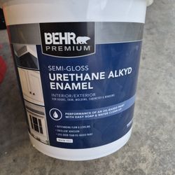 BEHR Premium