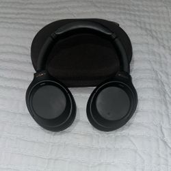 Sony XM4 (Case Included | No Cable)
