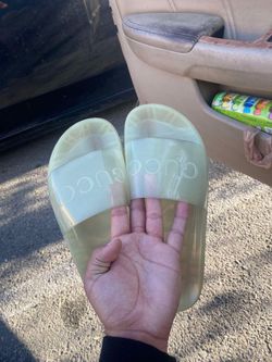 Gucci slides