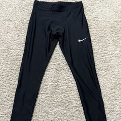 Nike dri fit yoga pants size M