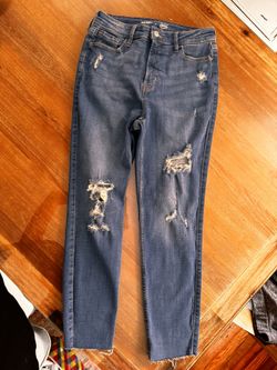 Women’s barely worn old navy extra high-rise rockstar supper skinny secret smooth pockets size 8 