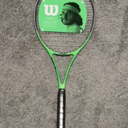 Wilson Blade Feel RXT 105 2022 Tennis Racket Serena Williams