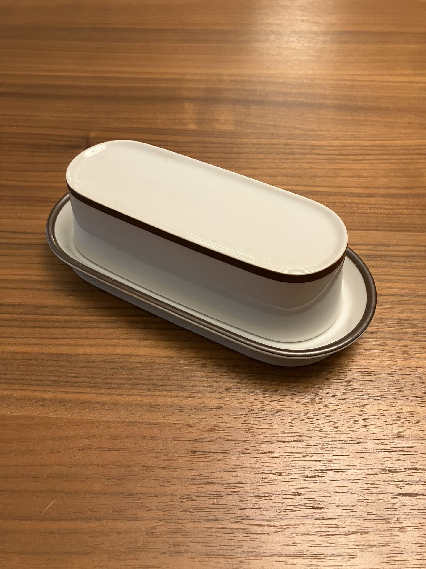 Tundra by Noritake Moonflight Seaview Brown Trim Covered Butter Dish, Vintage
