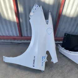 2010-2015 Toyota Prius Left Fender 