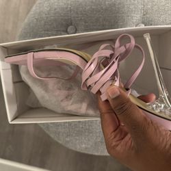 Men And Women Shoes