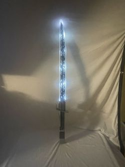Hasbro Star Wars Disney Mandalorian Darksaber Electronic Lights and Sounds 31"