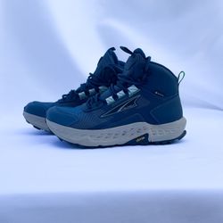 Mid Hiking Boots Women's sz 6