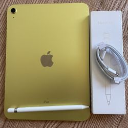 Apple iPad 10th Generation 256GB  With  Keyboard case and Pencil 