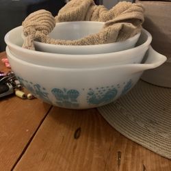 Vintage Pyrex 