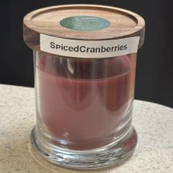 Woodwick Candle In A Clear Container With Lid. 