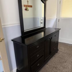 Latitude Tree Bedroom Set